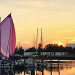 Am Yachthafen In * Peenemunde