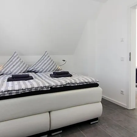 Holiday home Am Yachthafen In Peenemunde