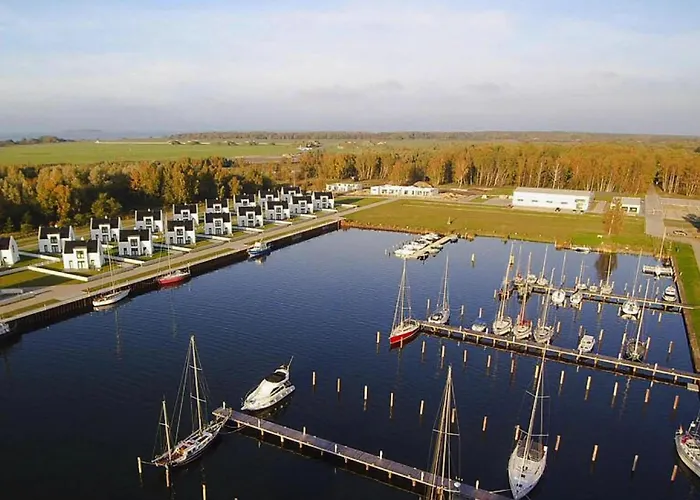 Am Yachthafen In
